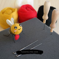 Kit Feltragem Agulhas | Bee Happy - Super Kawaii Kit Feltragem Agulhas | Bee Happy - Super Kawaii