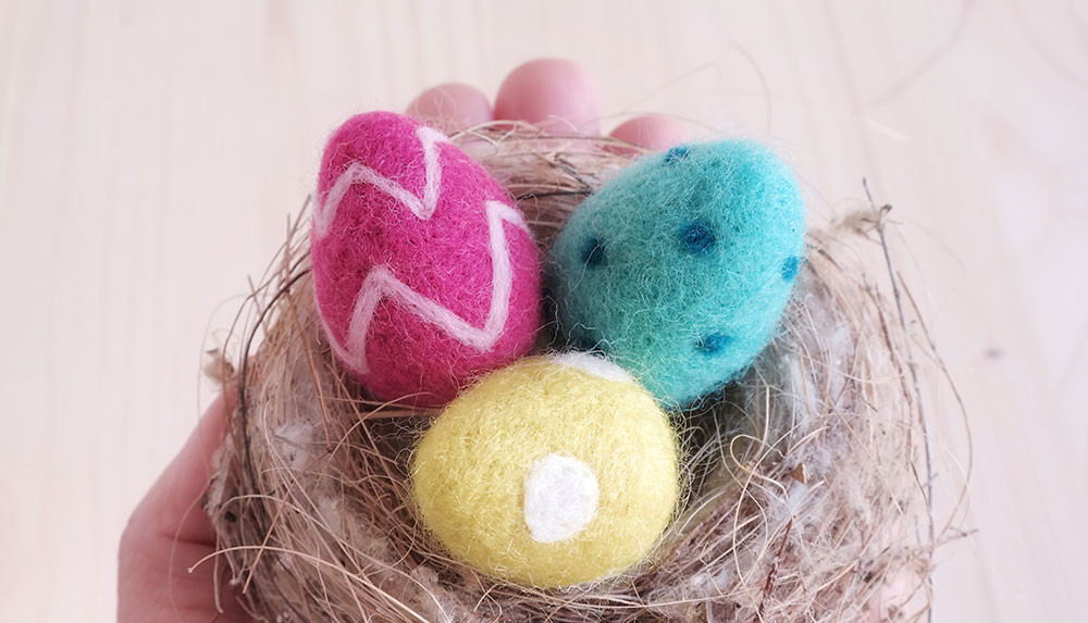 Needle felting, everything you need to know to start felting | The Ultimate Felting Guide Complete with Tips