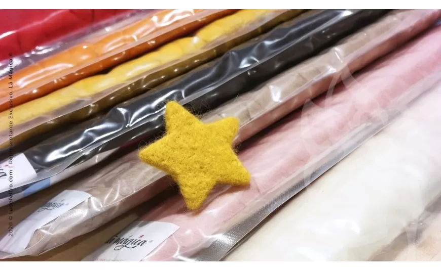 How to make a cookie, for Christmas decoration, with Needle Felting