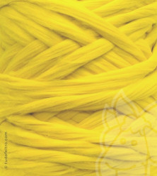 European Merino Wool Tops (combed sliver) - LEMON European Merino Wool Tops (combed sliver) - LEMON